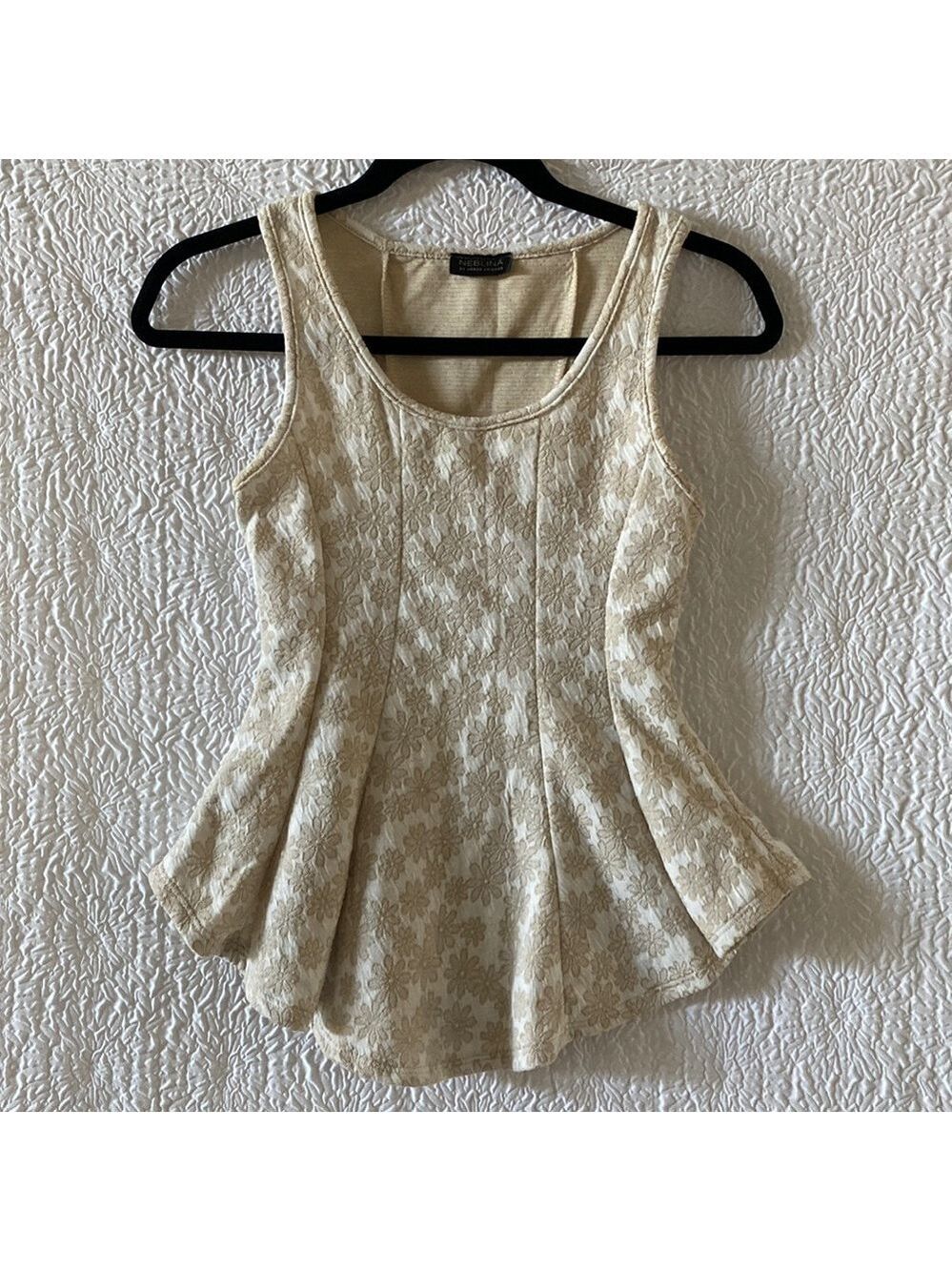 Neblina By Urban Episode Floral Print Sleeveless Scoop Neck Peplum Tank